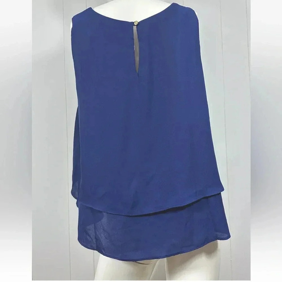 NWT STELLA LUCE Navy Lined Slit Back Layered Sleeveless Top Blouse Sz M - Picture 2 of 5